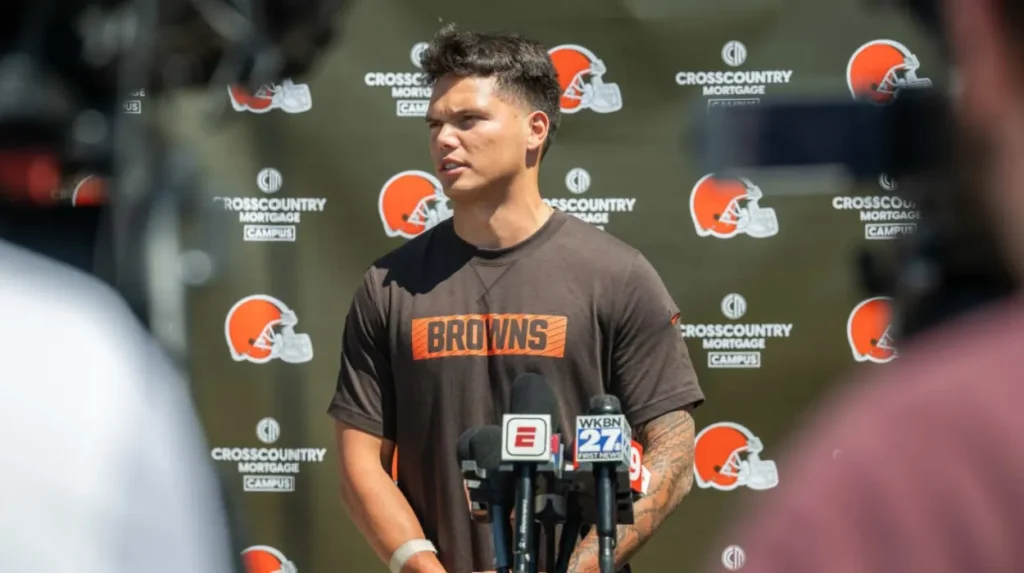 The 5 Things Browns’ Dillon Gabriel Must Replicate from His Oregon Ducks Days After Winning Starter Job Cleveland Browns QB Dillon Gabriel