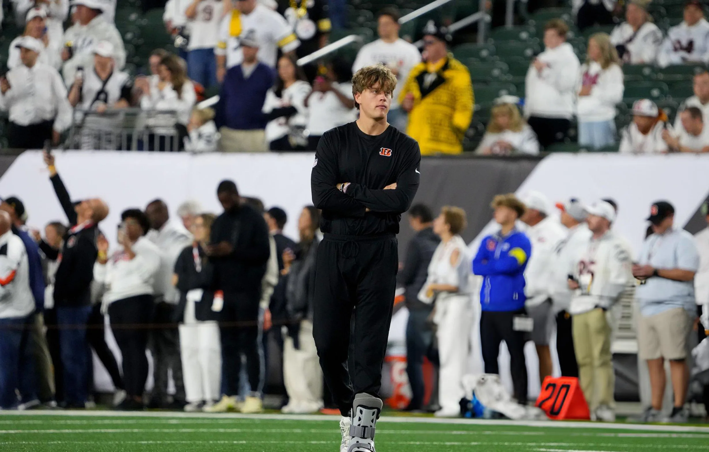 Joe Burrow #9 of the Cincinnati Bengals looks on prior to the game against the Pittsburgh Steelers at Paycor Stadium on October 16, 2025 in Cincinnati, Ohio.