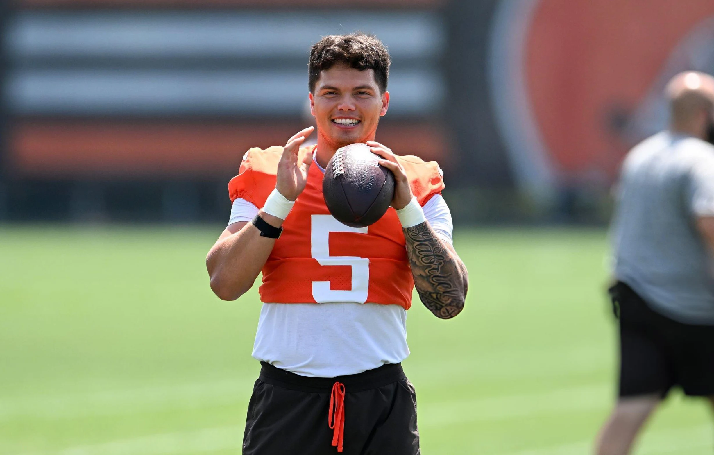 Dillon Gabriel #5 of the Cleveland Browns warms up during Cleveland Browns training camp at CrossCountry Mortgage Campus on July 29, 2025 in Berea, Ohio.