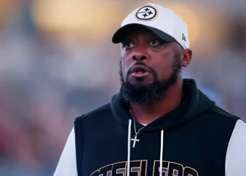 Head coach Mike Tomlin of the Pittsburgh Steelers looks on during the second quarter against the Los Angeles Chargers at SoFi Stadium on November 09, 2025 in Inglewood, California.