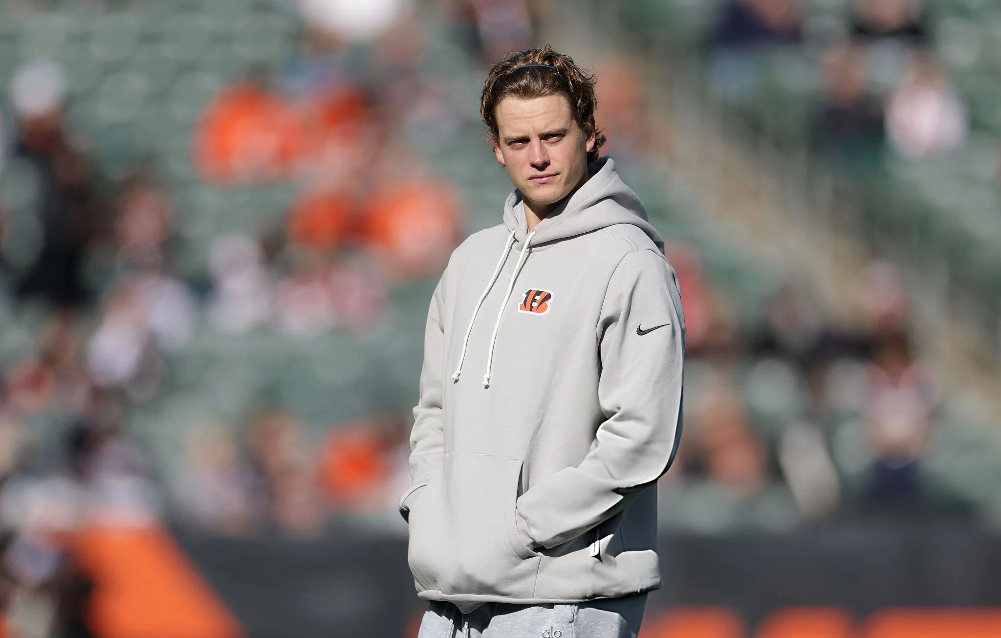 Joe Burrow #9 of the Cincinnati Bengals looks on during warm ups prior to a game against the New England Patriots at Paycor Stadium on November 23, 2025 in Cincinnati, Ohio. (Photo by Michael Hickey/Getty Images)