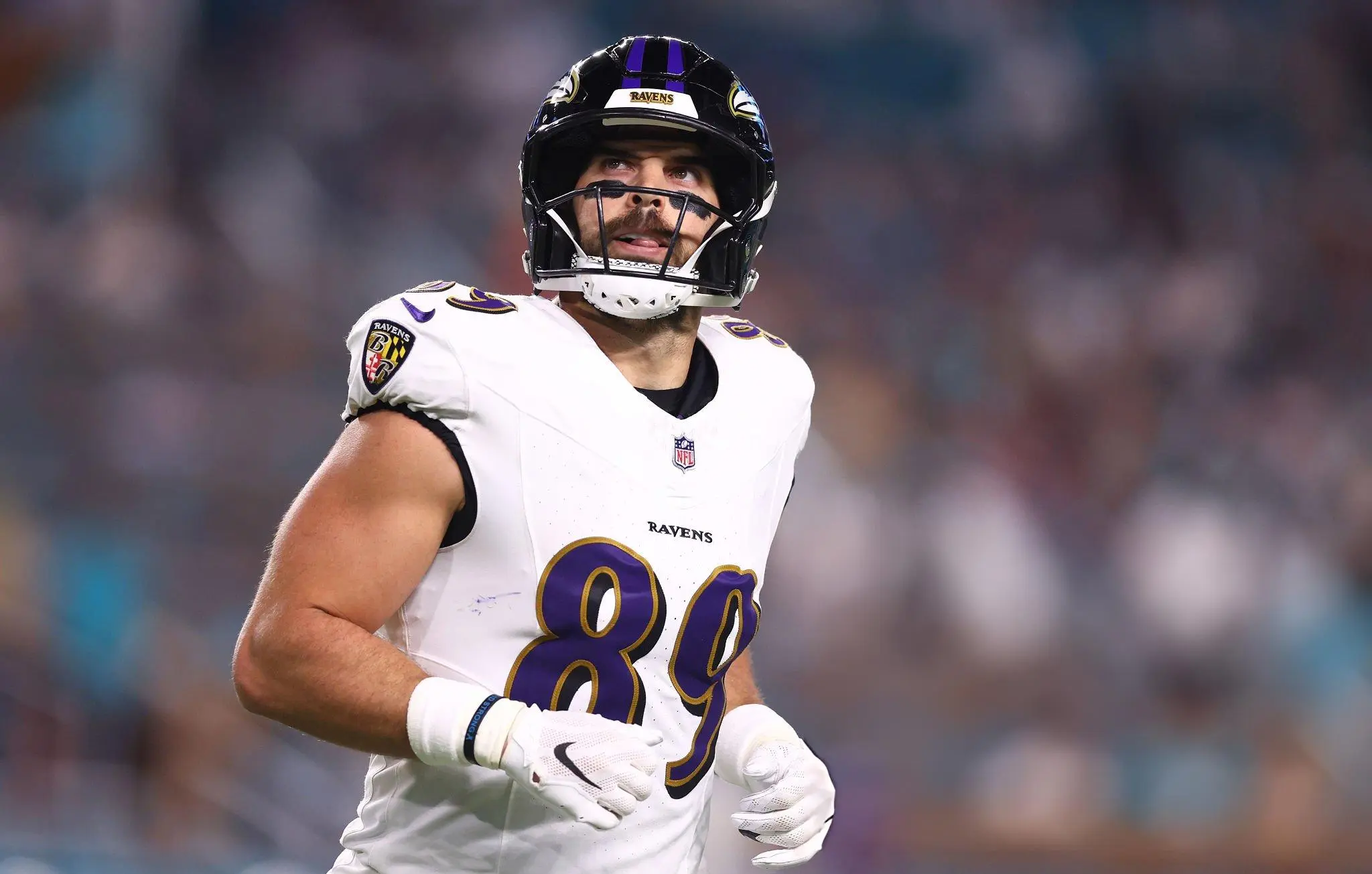 Mark Andrews #89 of the Baltimore Ravens looks on during the first quarter of the game against the Miami Dolphins at Hard Rock Stadium on October 30, 2025 in Miami Gardens, Florida.