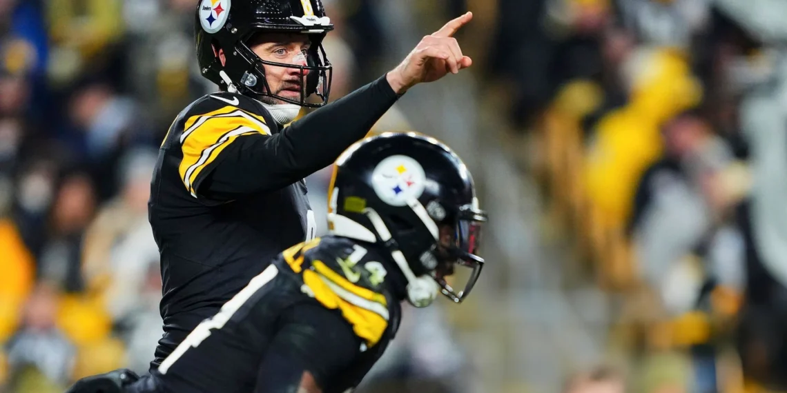 Aaron Rodgers #8 of the Pittsburgh Steelers calls a play at the line of scrimmage against the Buffalo Bills during an NFL football game at Acrisure Stadium on November 30, 2025 in Pittsburgh, Pennsylvania. (Photo by Cooper Neill/Getty Images)