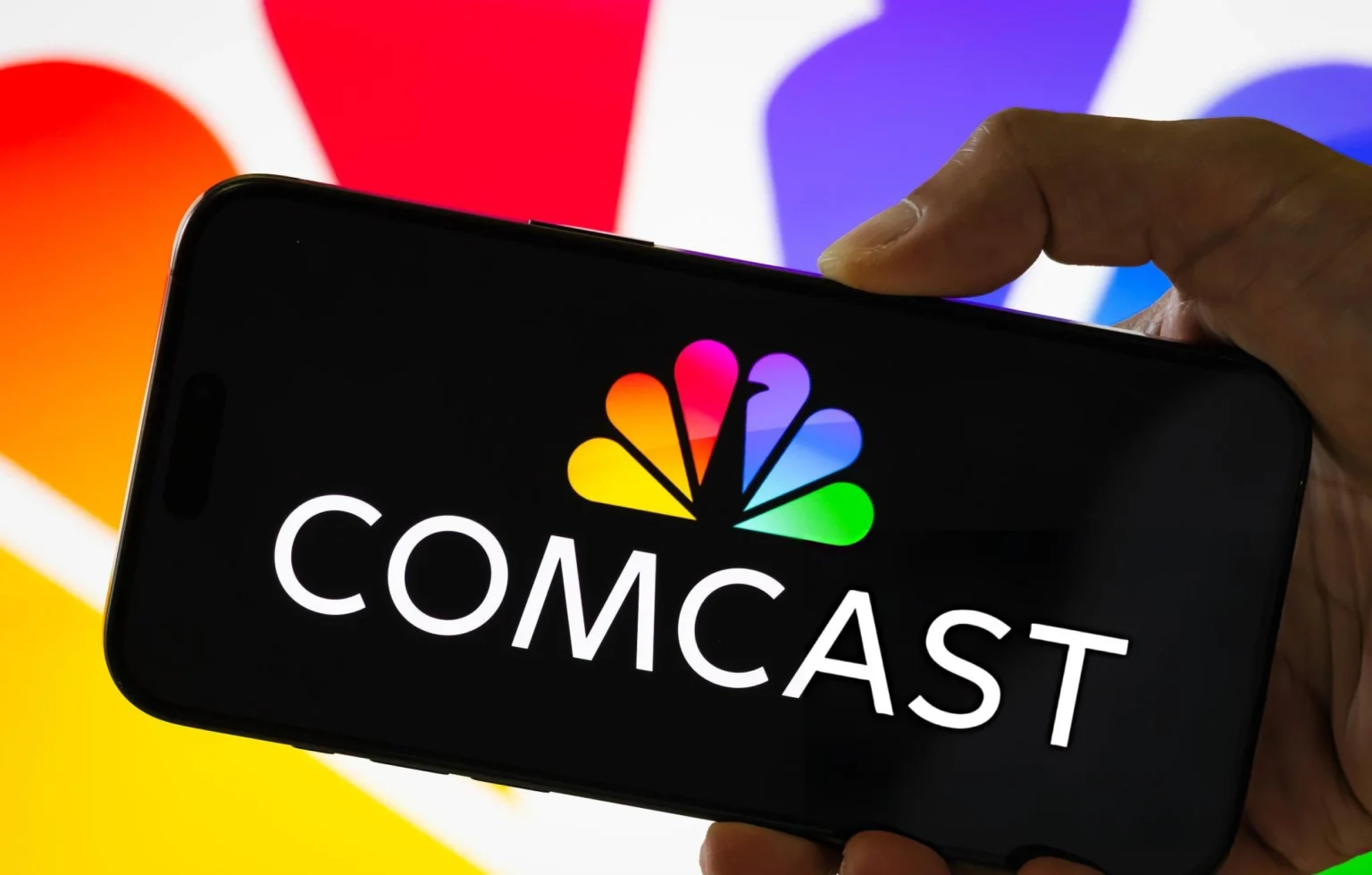 Comcast splits NBCUniversal cable business: What it means for NFL fans and Sunday Night Football NBC Peacock